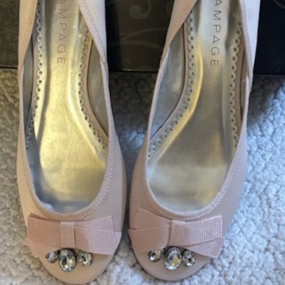 RAMPAGE PALE PINK FLATS WITH RHINESTONES - Picture 1 of 4